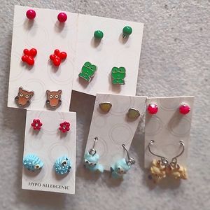 Lot of earrings